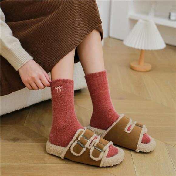 New 5 Pairs Fuzzy Soft Cozy Comfortable Socks for Women, Casual Sleep Comfy Sock - Picture 4 of 6
